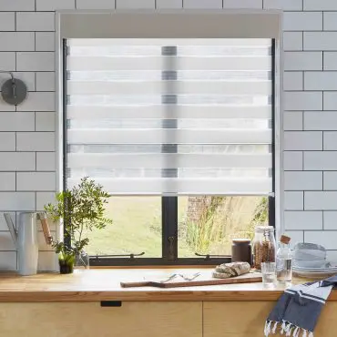 daya and night blinds